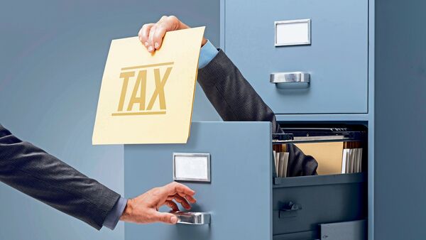 New tax regime likely to have attracted 5.5 crore taxpayers in FY24: Report New tax regime likely to have attracted 5.5 crore taxpayers in FY24: Report