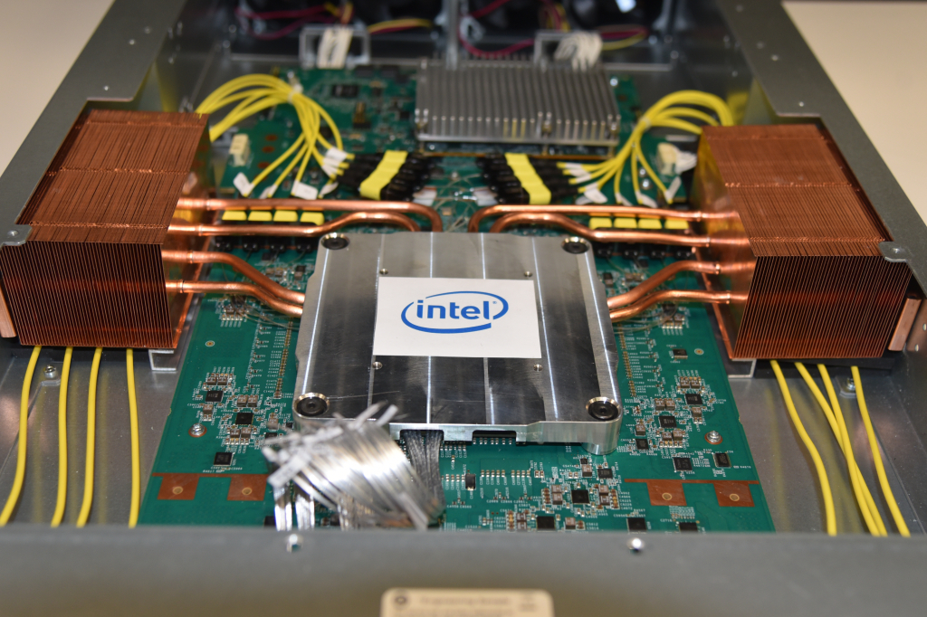 Back in March 2020, Intel announced the successful integration of its 1.6 Tb/s silicon photonics engine with its 12.8 Tb/s programmable Ethernet switch, putting optical I/O on the same package as a Barefoot Tofino 2 ASIC for the first time.